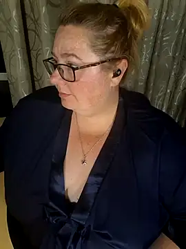 Iceprincess2bad4u online show from February 3, 2026, 6:13 pm