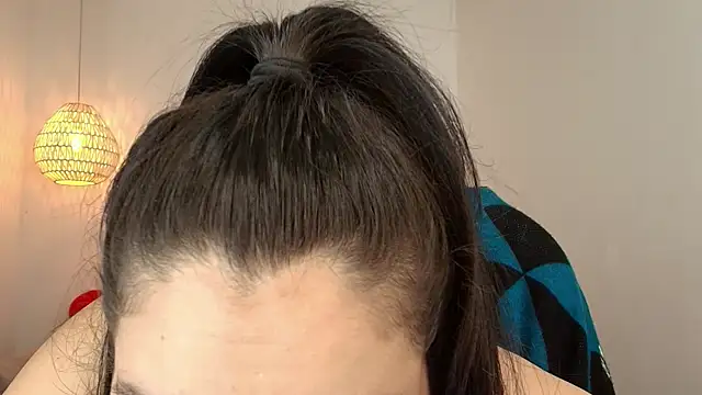 Snapshot of YummyAnna_ chatting on November 14, 2025, 5:16 pm YummyAnna online show from November 14, 2025, 5:16 pm