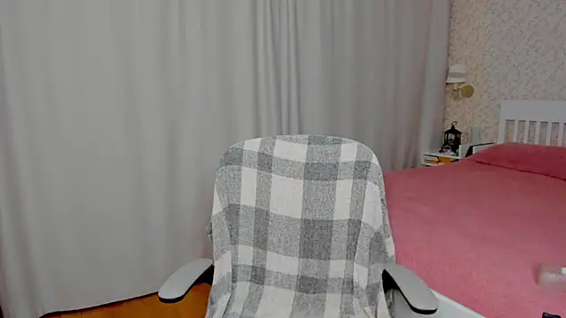 Snapshot of FieryHeart chatting on February 19, 2026, 3:09 pm FieryHeart online show from February 19, 2026, 3:09 pm