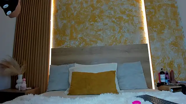 Kathy taylor  online show from March 13, 2026, 11:37 am