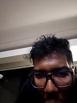 dulcetnukem online show from December 16, 2025, 4:39 am