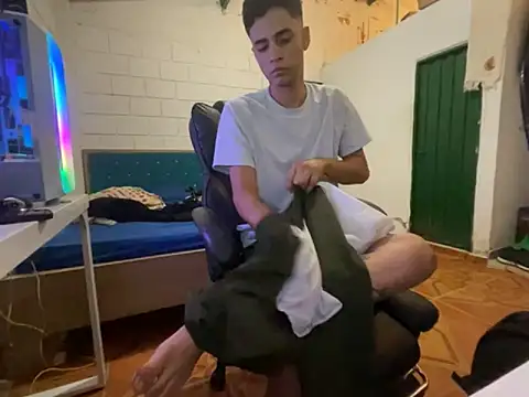 Max TheHorseDick online show from March 18, 2026, 5:58 pm