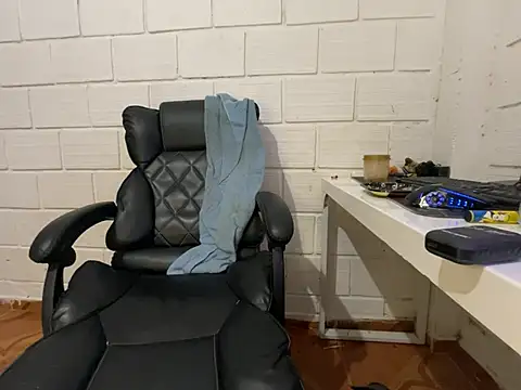 Max TheHorseDick online show from February 23, 2026, 11:49 pm