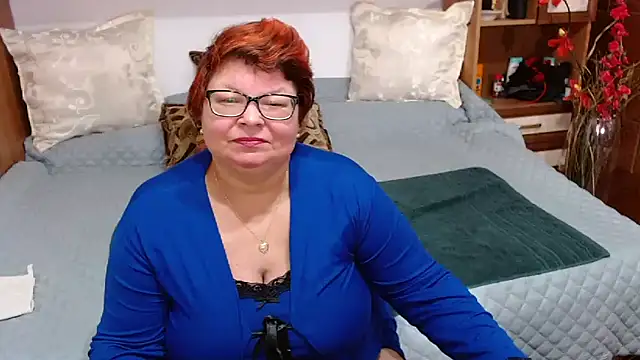 Snapshot of SweetMommaX chatting on January 7, 2025, 12:31 pm SweetMommaX online show from January 7, 2025, 12:31 pm