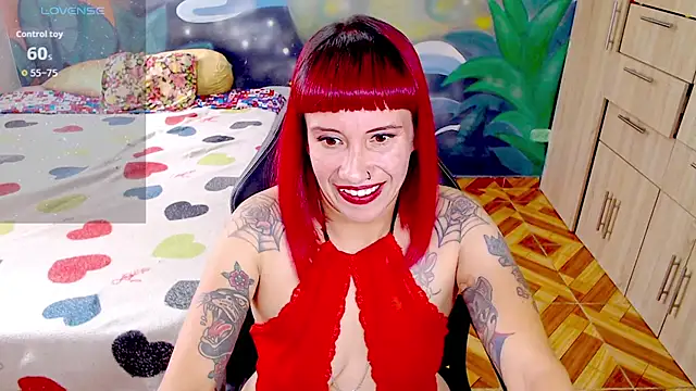 Eimy lorens online show from March 17, 2026, 7:17 pm