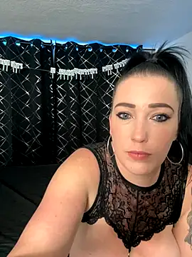 BonnyundClyde19 online show from November 16, 2025, 2:00 pm