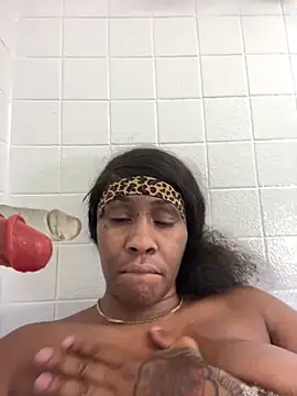 Foreignthababyy online show from April 3, 2026, 7:31 pm