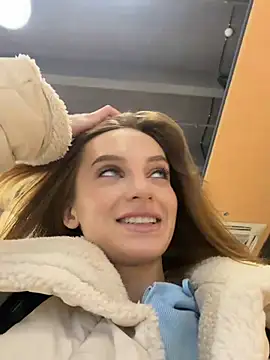 -AngelAri- online show from February 18, 2026, 6:15 pm