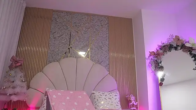 mssburbuja online show from November 25, 2025, 3:07 am