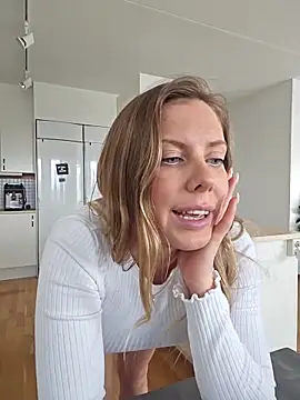 novaforyou1 online show from March 12, 2025, 8:20 pm