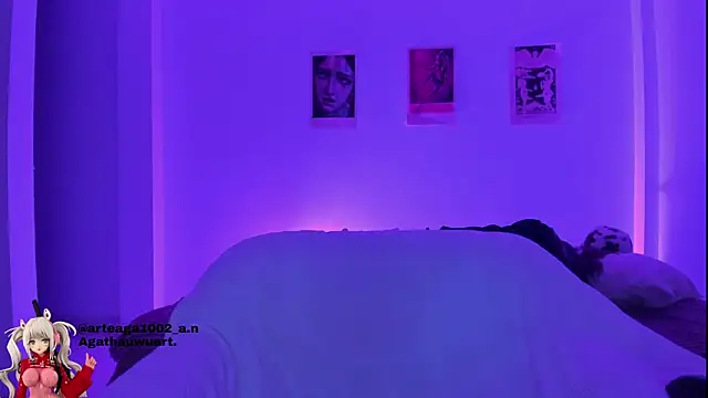 Moonlight1002 online show from October 10, 2025, 2:12 am