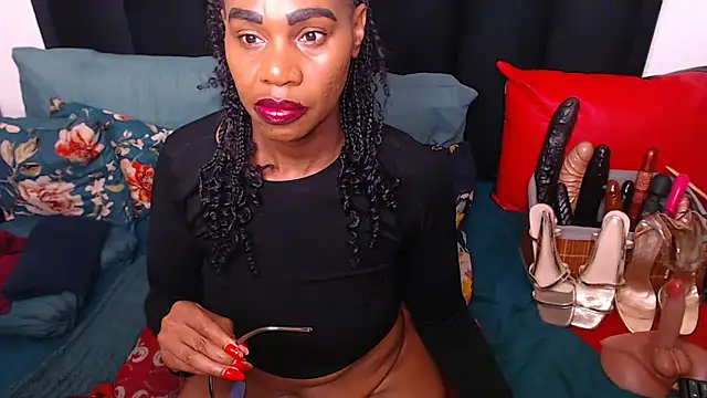 sexybootylicious online show from November 11, 2025, 9:04 am