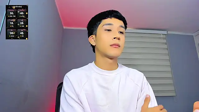 tom Howard online show from November 6, 2025, 8:57 pm