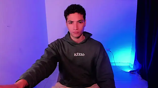 MitchellXD online show from September 19, 2025, 2:43 pm