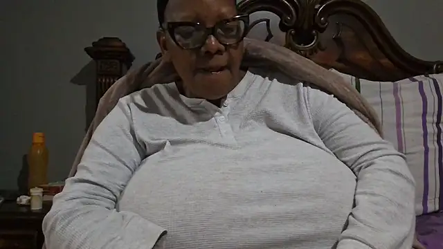 SEXYBOOBSNASS online show from November 9, 2025, 6:12 pm