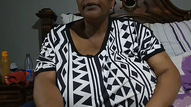 SEXYBOOBSNASS online show from October 25, 2025, 5:35 pm