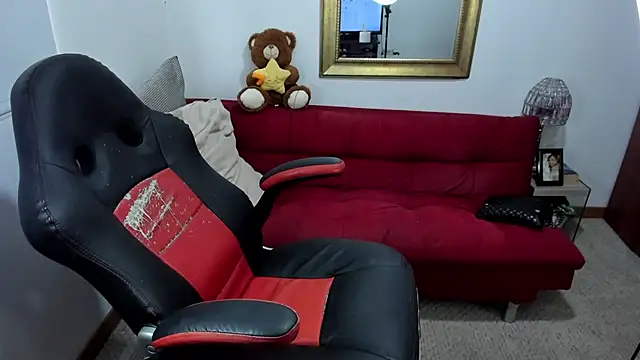 NicolettColin online show from February 25, 2025, 8:00 pm