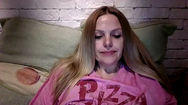 Snapshot of Angel_girllovemy chatting on February 7, 2026, 7:44 pm Angel girllovemy online show from February 7, 2026, 7:44 pm