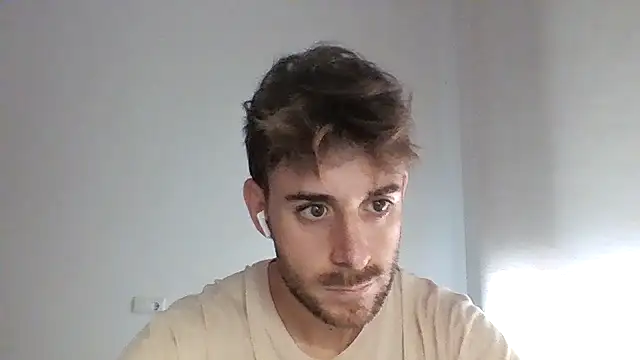 Snapshot of vargas90 chatting on October 22, 2025, 8:47 am vargas90 online show from October 22, 2025, 8:47 am