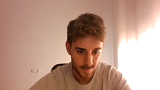 Snapshot of vargas90 chatting on October 21, 2025, 8:47 am vargas90 online show from October 21, 2025, 8:47 am