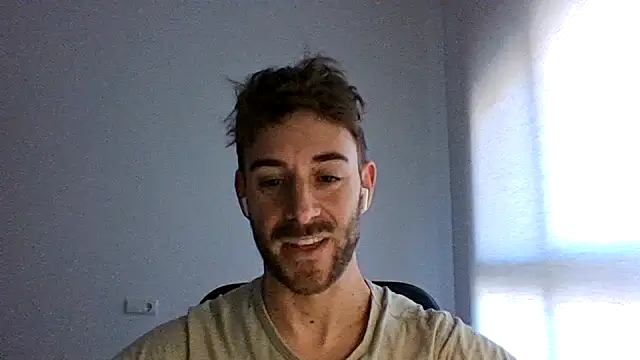 Snapshot of vargas90 chatting on November 17, 2025, 11:47 am vargas90 online show from November 17, 2025, 11:47 am