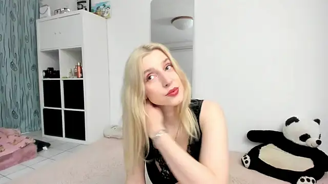 KenzieDawton online show from April 22, 2026, 3:52 pm