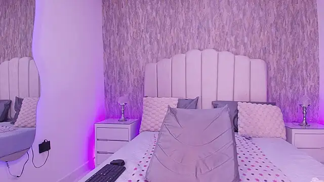 raven lilith  online show from March 29, 2026, 3:30 am