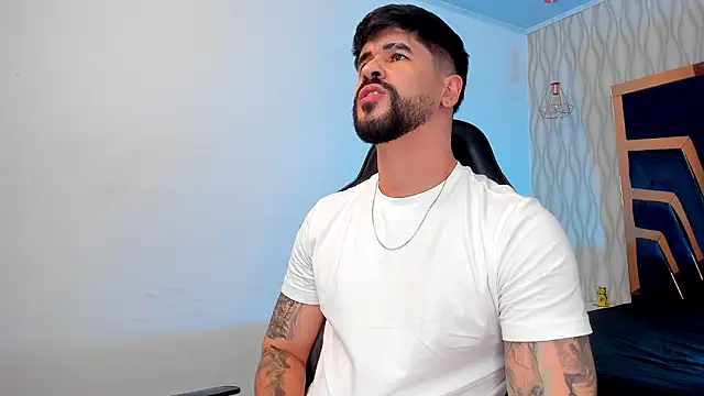 Snapshot of Petesevans chatting on January 31, 2026, 11:25 pm Petesevans online show from January 31, 2026, 11:25 pm