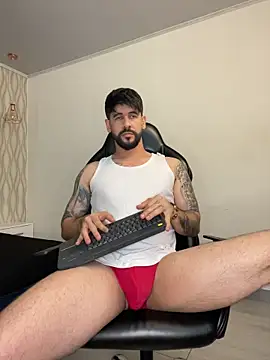 Snapshot of Petesevans chatting on January 15, 2026, 11:30 pm Petesevans online show from January 15, 2026, 11:30 pm