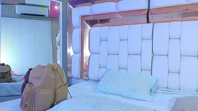 sexysistter online show from September 26, 2025, 12:34 pm