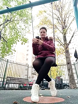 Snapshot of RebeccaNoble chatting on November 15, 2025, 1:48 pm RebeccaNoble online show from November 15, 2025, 1:48 pm