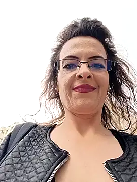 RebeccaNoble online show from April 18, 2026, 1:02 pm