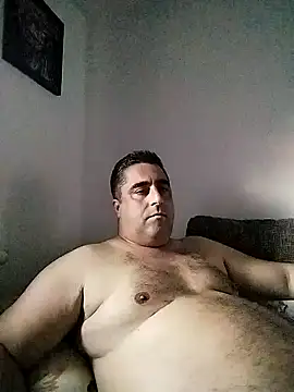 ADRIAN ADI40 online show from February 3, 2025, 3:06 pm