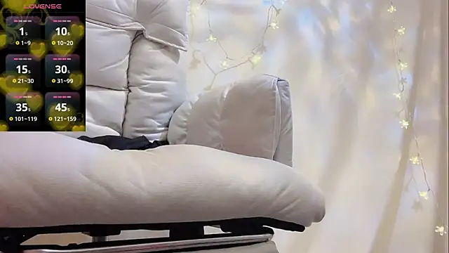 Tw Zoella online show from March 28, 2026, 2:51 pm