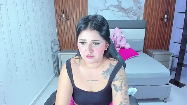 BIANCAROY1 online show from March 12, 2026, 3:27 pm