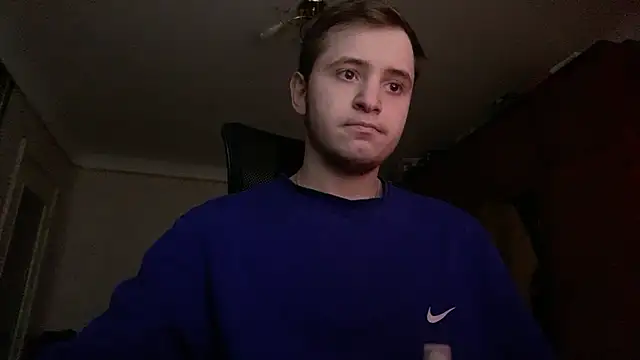 sweaticeboy online show from February 11, 2025, 10:47 am