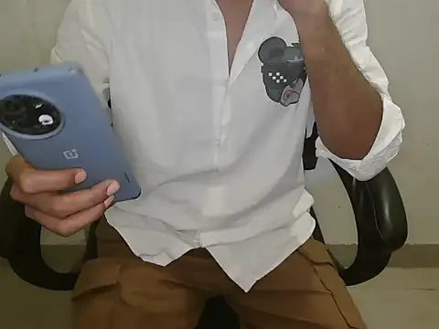 hotkunal online show from August 4, 2026, 5:28 pm