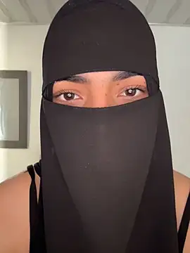 Snapshot of radiagazali chatting on February 11, 2026, 5:46 pm radiagazali online show from February 11, 2026, 5:46 pm