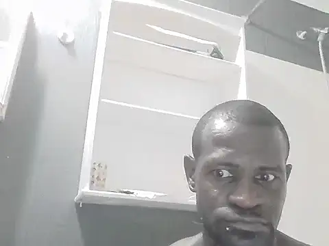 Maculine Stayr online show from July 15, 2026, 9:55 pm