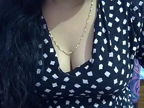 Your wild Dia online show from December 15, 2025, 7:09 pm