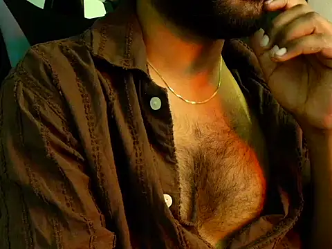 SHENOY3 online show from May 18, 2026, 8:02 pm