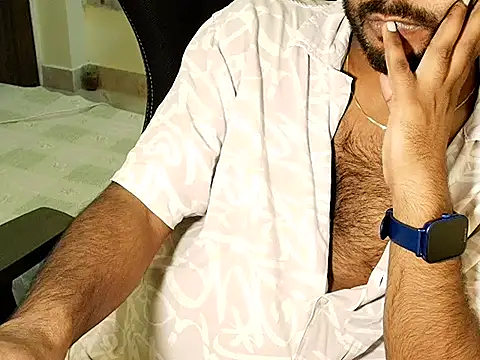 SHENOY3 online show from September 25, 2025, 6:36 pm