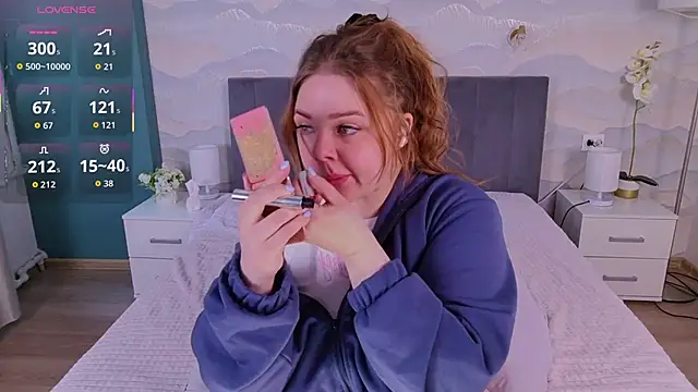 Tori cat online show from April 18, 2026, 3:47 pm