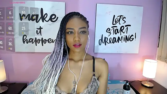 Snapshot of EmmySweett chatting on March 14, 2025, 9:54 pm EmmySweett online show from March 14, 2025, 9:54 pm