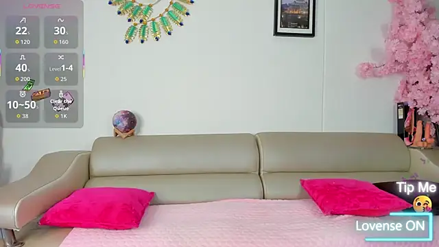 Snapshot of SammyGirlTS chatting on February 25, 2026, 1:11 pm SammyGirlTS online show from February 25, 2026, 1:11 pm