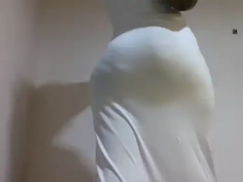 sweetelle09 online show from March 17, 2025, 10:40 pm