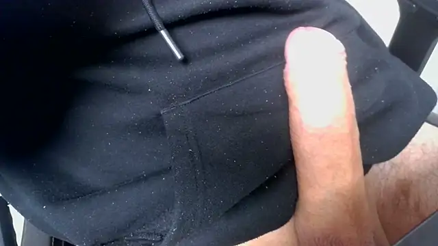 Snapshot of BadmanThe0ne chatting on November 14, 2025, 8:51 am BadmanThe0ne online show from November 14, 2025, 8:51 am