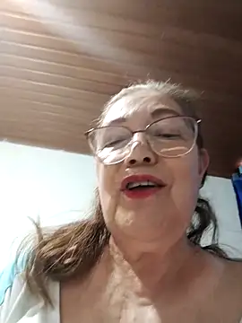 Vicky Rosse online show from October 14, 2025, 5:02 pm