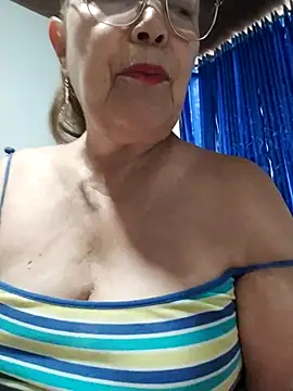 Vicky Rosse online show from October 15, 2025, 4:48 pm