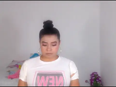 katrinawillff online show from February 26, 2026, 6:35 am